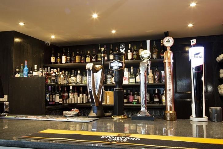 Crown Hotel & Bar Инвернесс Экстерьер фото